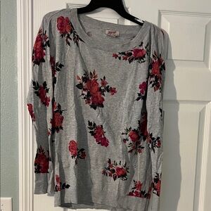 Arizona Jean Company Gray Long Sleeve Top with Red Floral Print